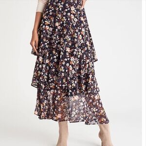 Ann Taylor Size 6 NWT tiered High waisted Maxi skirt